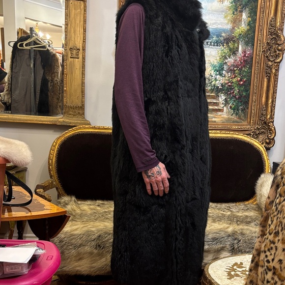 Black Faux Fur Long Vest - Picture 3 of 5
